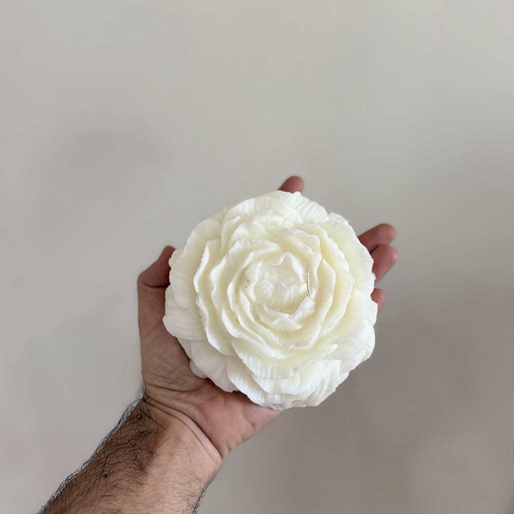Large flower candle