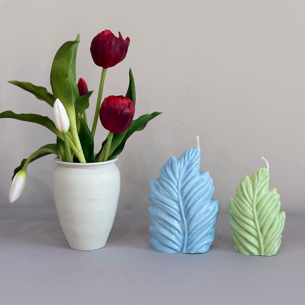 Feather Candle
