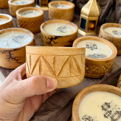 شمعة معطرة برائحة كرة البرق