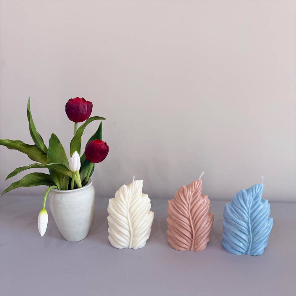 Feather Candle